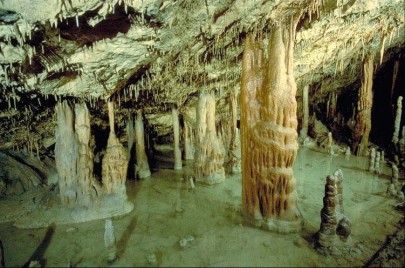 Visiter la Slovénie Lieux incontournables et visites recommandées sloveniegrottes1 Visiter la Slovénie Lieux incontournables et visites recommandées