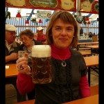 fruhlinfest munich sandrine et sa biere 150x150 Munich Fruhlingsfest ; la fête de la biere du printemps