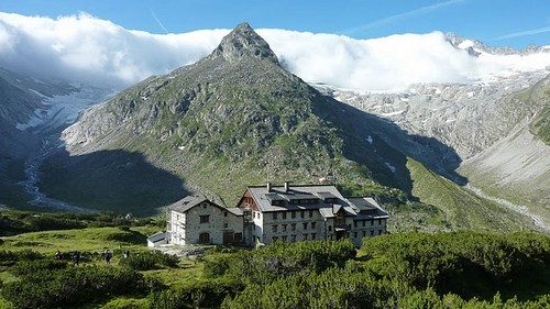 Berliner Hütte (Huette), refuge classé dans le Tyrol autrichien
