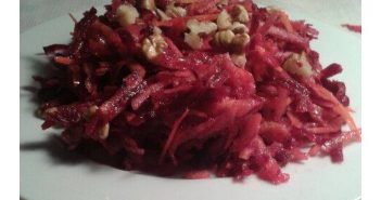 Salade de betteraves et de carottes aux noix et aux pommes (Recette des Balkans) salade de betteraves carottes pommes noix cuisine serbe