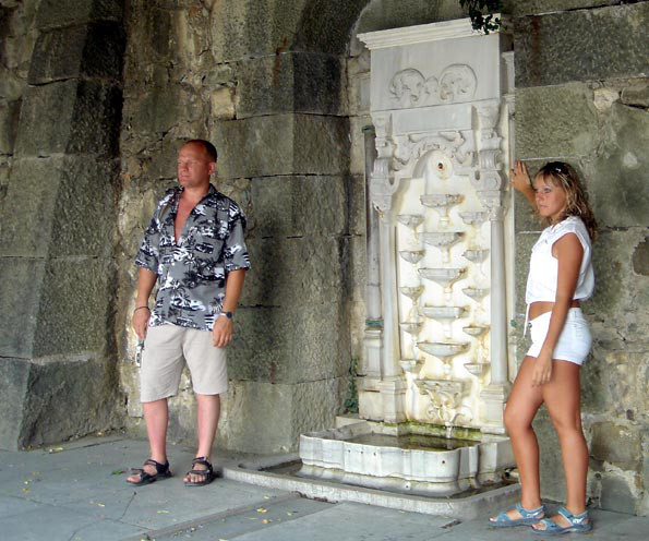 yalta palais vorontsov fontaine de pleurs