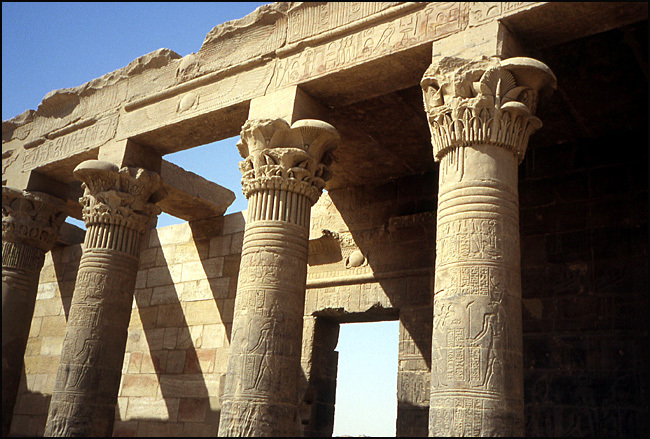 philae colonnes