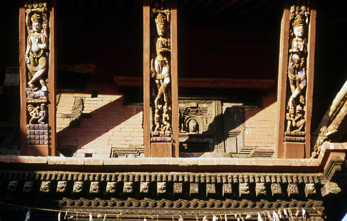bhaktapur nepal sculptures en bois