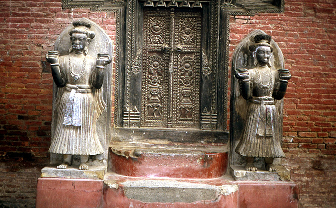 bhaktapur nepal statues en bois