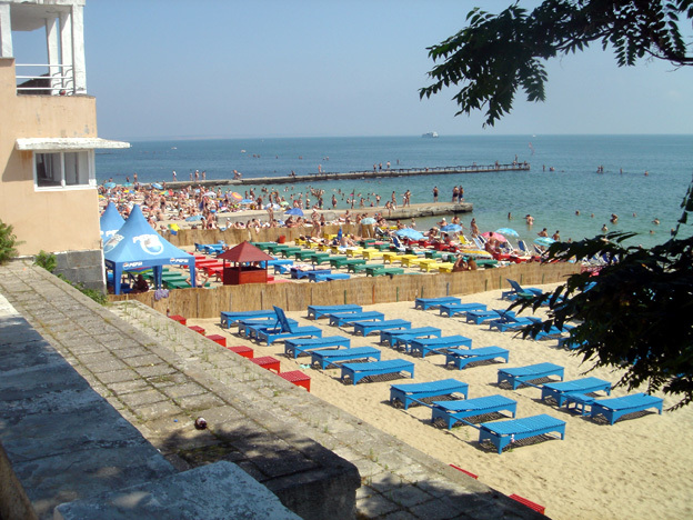 9a660b0a7b odessa plage sur la mer noire Odessa ; un lieu traditionnel de villégiature de lélite russe en Crimée (Tourisme Crimée)