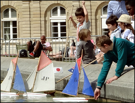 bateau bassin du luxembourg Paris