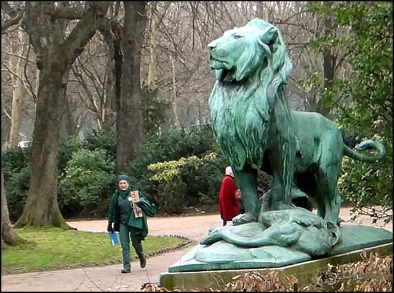 lion du luxembourg paris