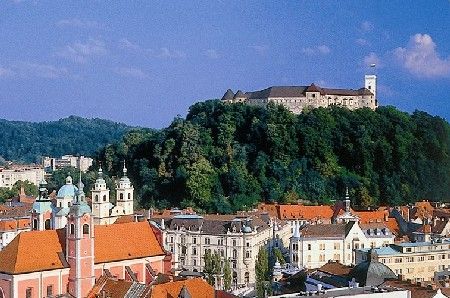 Ljubljana, château et vieille vilLe - Crédit photo : assoplanika.servhome.org