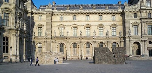 Musee Louvre exposition art contemporain