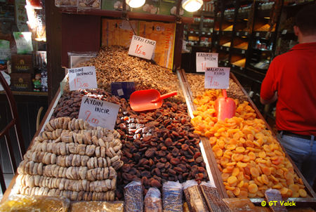 istanbul bazar egyptien dattes et abricots