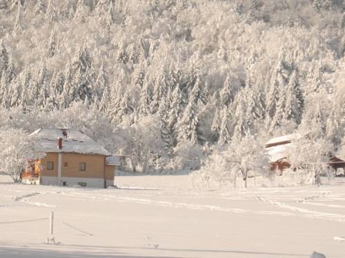 Mrzlin grad Plitvice sous la neige