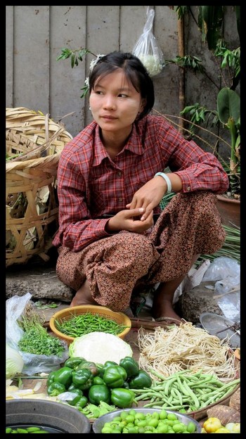 Birmane vendeuse Paya Shwedagon