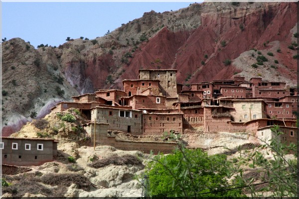 maroc village berbère coloré