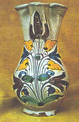 ceramique transylvanie vase fleurs