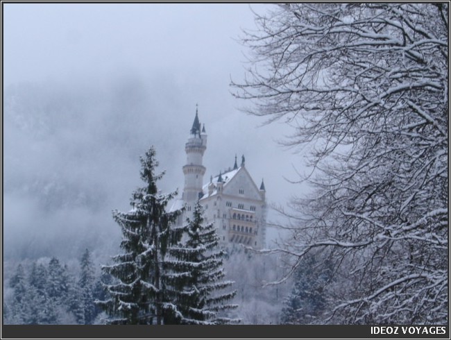 neuschwanstein chateau de louis ii sous la neige