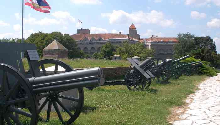 canons du musée militaire de Kalemegdan
