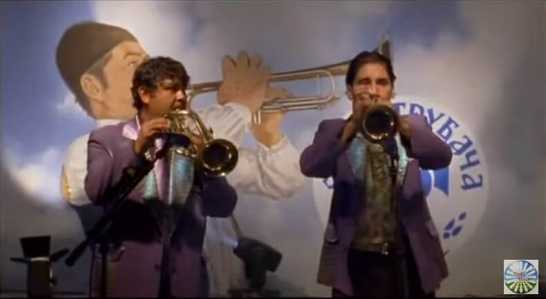Film trompette Gucha trompette d'or