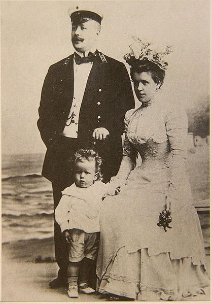 Mikhaïl Eisenstein, son épouse et le petit Sergueï