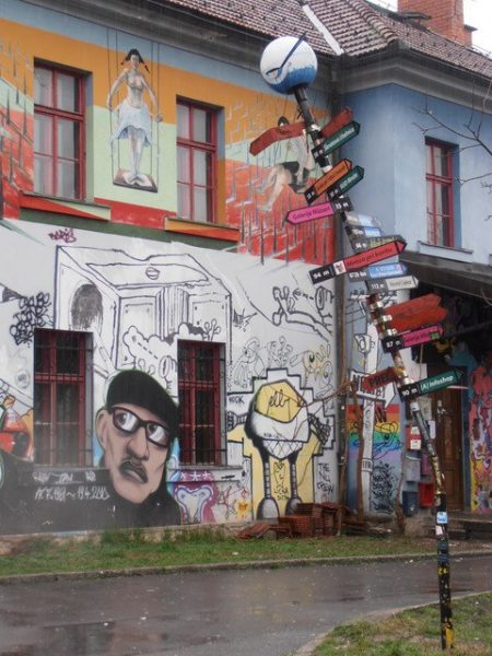 street art dans le quartiet de metelkova à ljulbjana