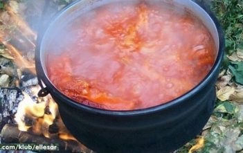 Fis paprikas ; recette croate de la bouillabaisse de Slavonie fis paprikas