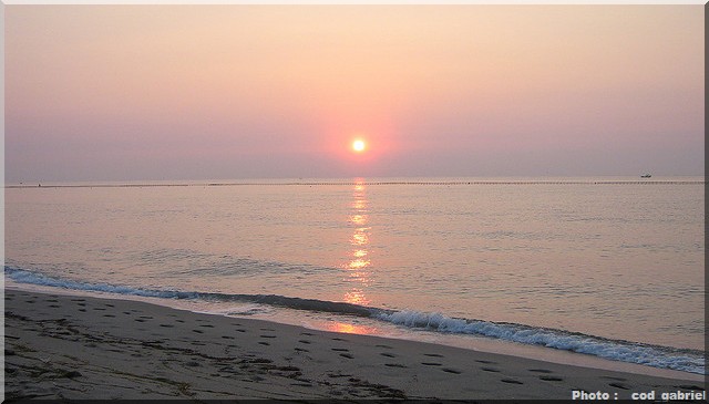 Mer plage coucher de soleil
