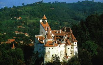 8 bonnes raisons d’aller en vacances en Roumanie… chateau bran roumanie