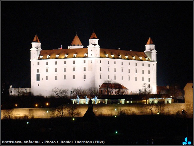 Chateau de Bratislava de nuit