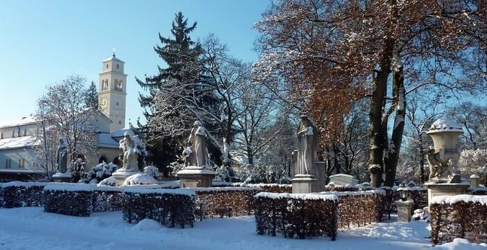 Eglise statue Westfriedhof cimetiere de l'ouest Munich