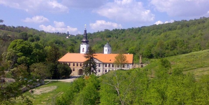 Monastère Kuvezdin dans le parc national Fruska Gora