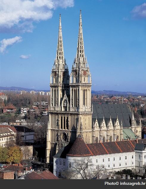 ϟ Annexe I : Zagreb, capitale de la Croatie Zagreb-Cath%C3%A9drale-Saint-St%C3%A9phane