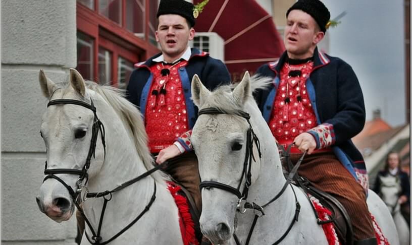 carnaval de Djakovo dakovacki busari spectacle équestre