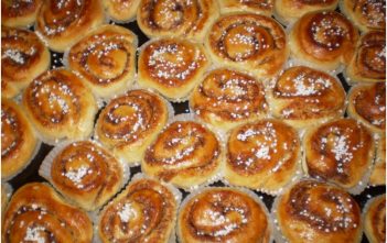 Kanelbullar ou Kanelbulle, petits gâteaux à la cannelle (Recette suedoise) kanelbullar brioche suedoise a la cannelle