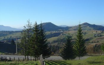 Visiter la Roumanie sur les traces de Dracula : les monts Bargau et le col Tihuta… mont bargau col tihuta paysages