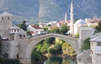 Visiter Mostar Tour avec une guide francophone en privé pont de mostar