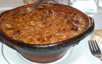 La Calèche Peyrens (Castelnaudary): cassoulet royal pas cher et bonne cuisine maison cassoulet auberge la caleche peyrens