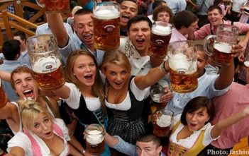Oktoberfest Munich; Fête de la bière de Munich et traditions de la Bavière fete de la biere oktoberfest munich