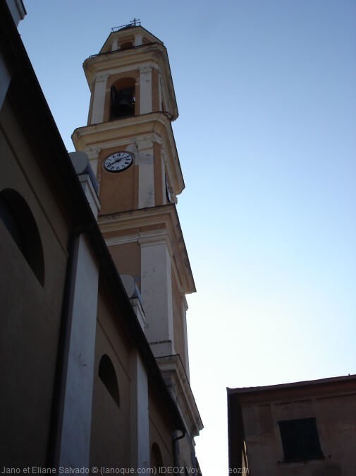 Moneglia église de Santa Croce
