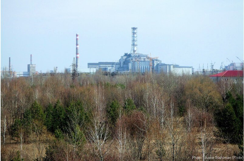 Centrale Tchernobyl Reacteur 4 et sarcophage