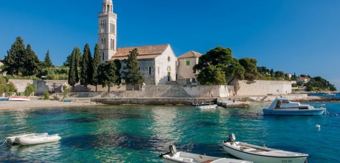 Itinéraire en Dalmatie ; circuits de 1 à 3 semaines pour vos vacances en Croatie ILE HVAR