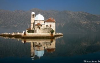 Les Bouches de Kotor, Perast et Kotor: incontournable au Montenegro ! gospa od skrpjela notre dame des rochers perast