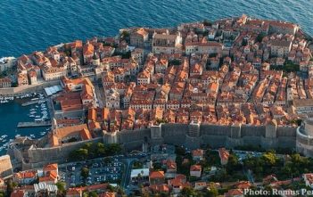 Visite de Dubrovnik, une ville qui fait rêver : ce qu’il ne faut pas manquer! dubrovnik panorama