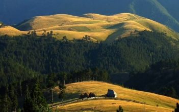 Ce que j’aime et ce que j’ai appris des Balkans ; écouter, se perdre, s’imprégner … paysage Balkans