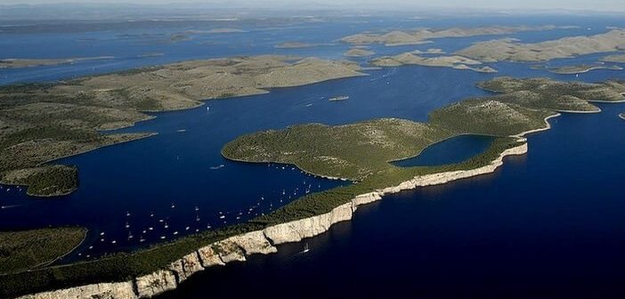 Ile Dugi Otok et parc naturel Telascica ; la porte d’entrée des Kornati dugi otok parc telascica en Dalmatie