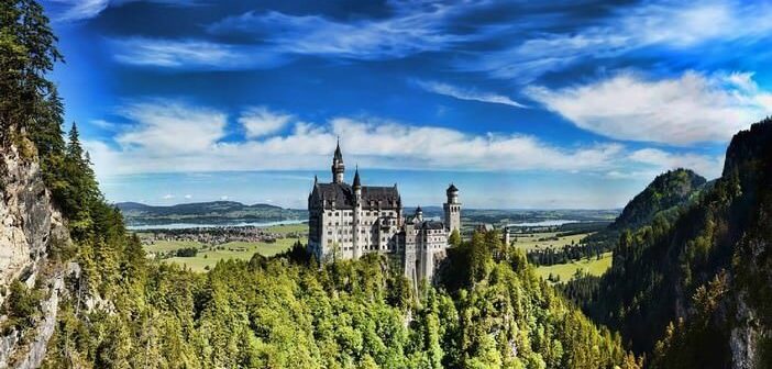 Visiter Neuschwanstein: le Château de Louis II de Bavière en pratique (Allemagne) Chateau Neuschwanstein en Bavière