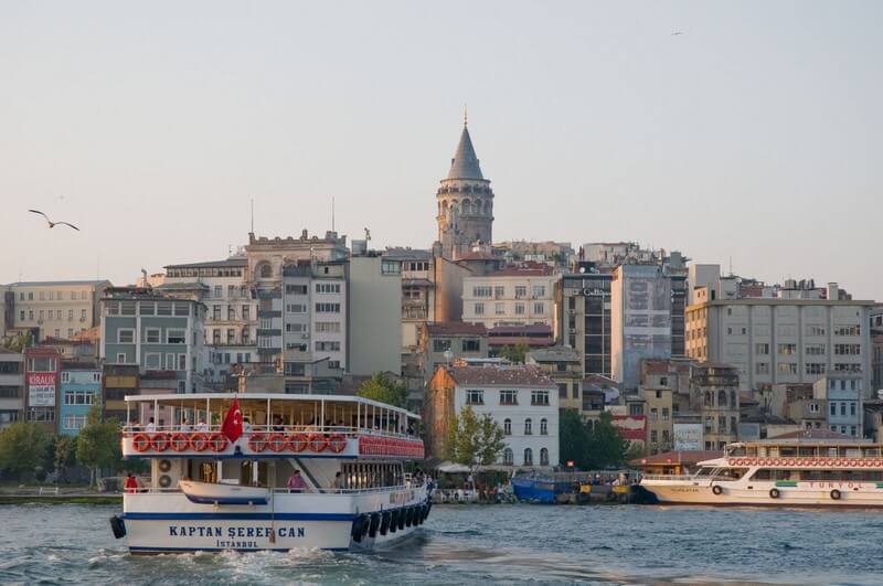 Galata croisière sur le Bosphore à Istanbul