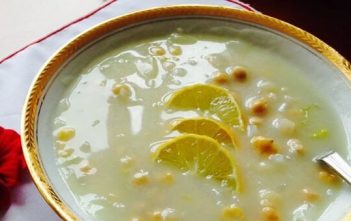 Revithia soupa : recette de Soupe de pois chiches grecque revithia soupa