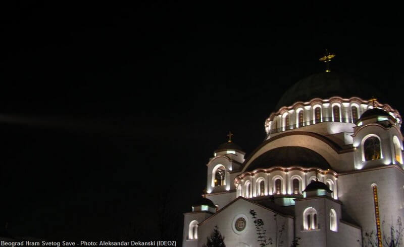 Belgrade de nuit église saint sava