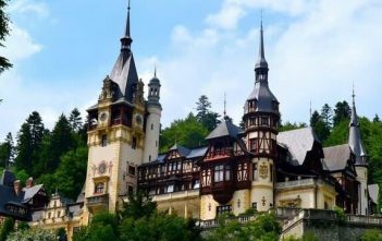 Il était une fois Bran, Brasov et Sinaia ; souvenirs de mon séjour en Transylvanie Chateau Peles Roumanie