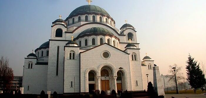 Temple Saint Sava à Belgrade ; symbole de la réunification des peuples orthodoxes des Balkans Temple Saint sava Belgrade