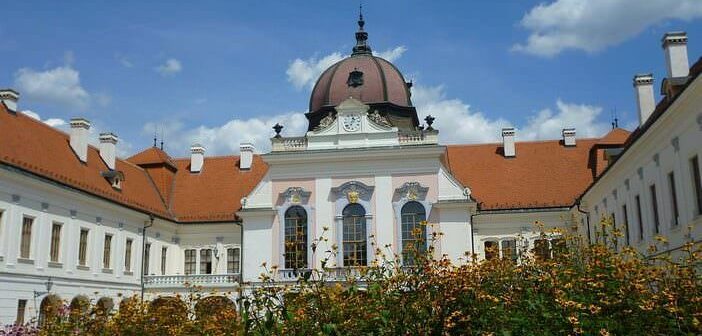 Sissi et la Hongrie : Sissi Tour et Sissistrasse, sur les pas de l’Impératrice Elisabeth à Budapest Château royal de Gödöllö près de Budapest en Hongrie